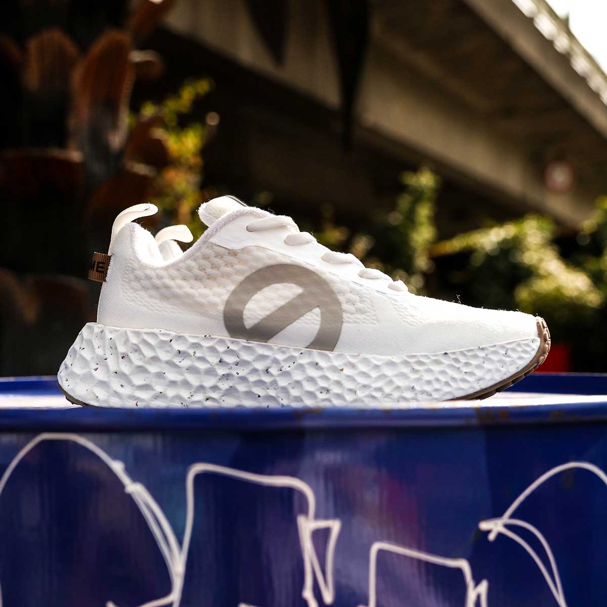 CARTER-00524-WHITE
