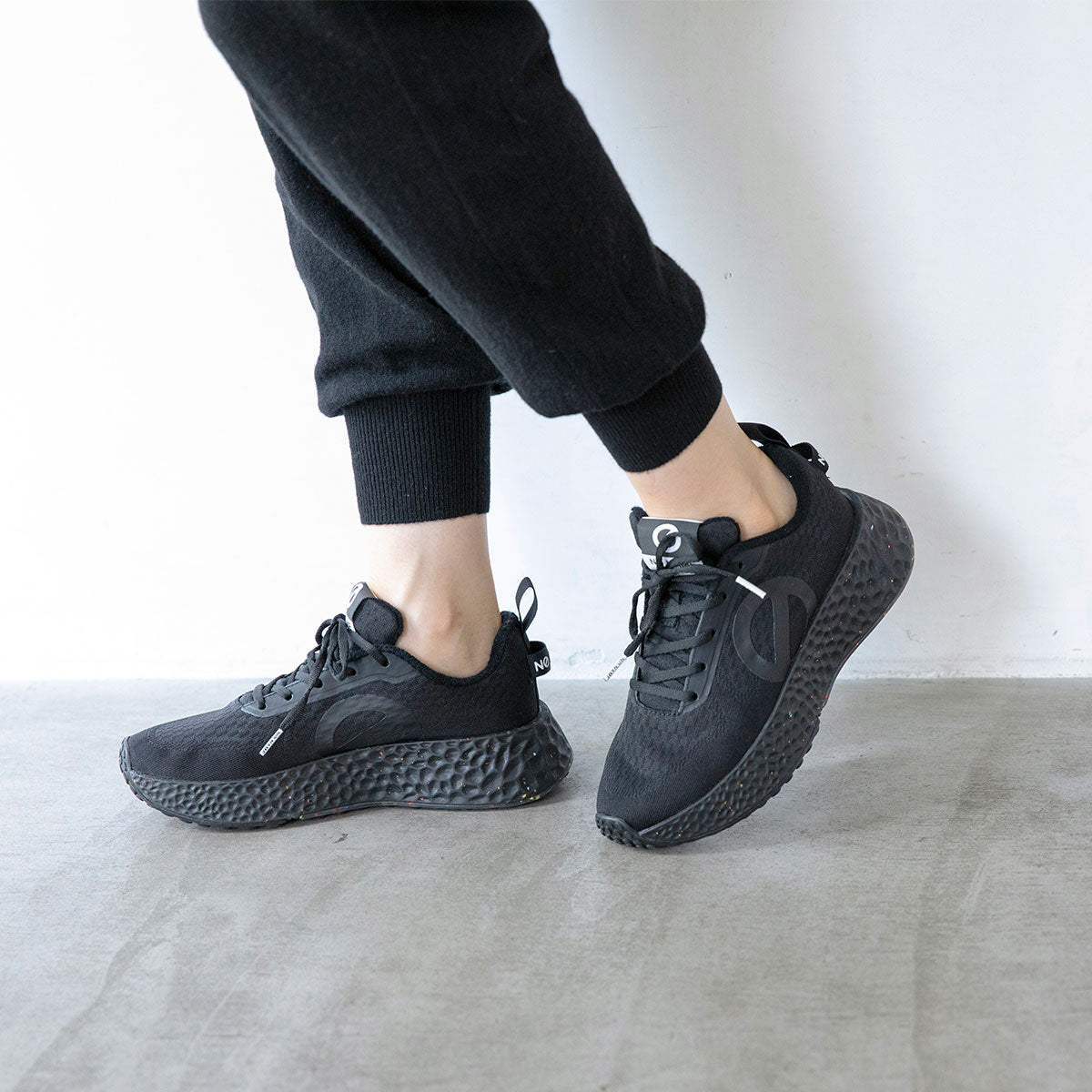 CARTER-00524-BLACK – NO NAME