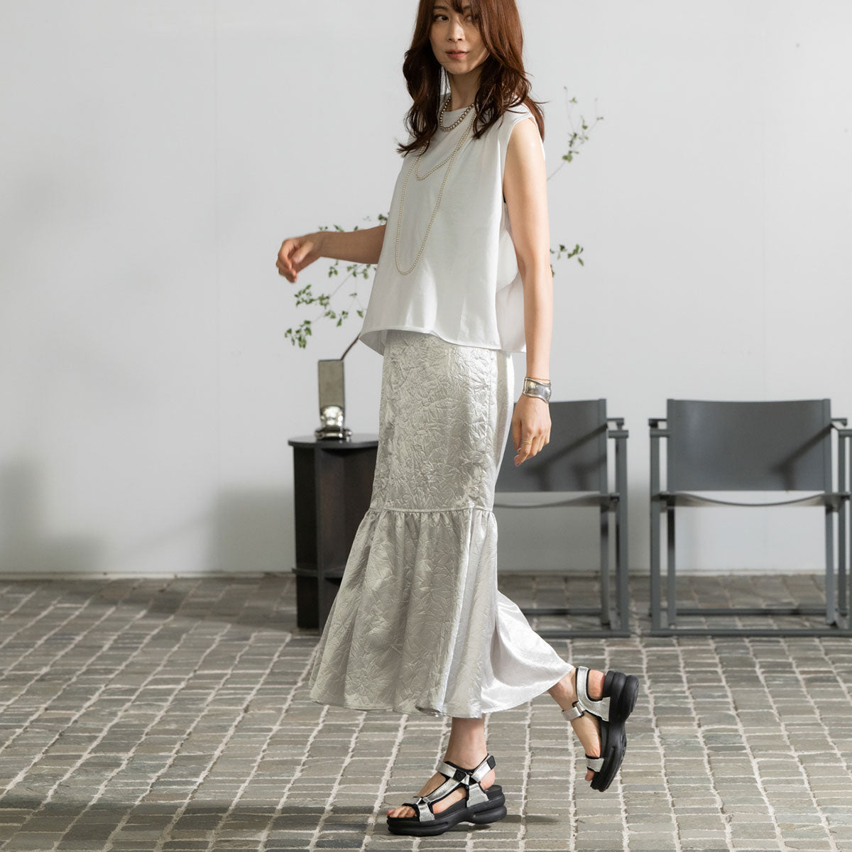 CONCRETE-51213-SILVER/BLK – NO NAME