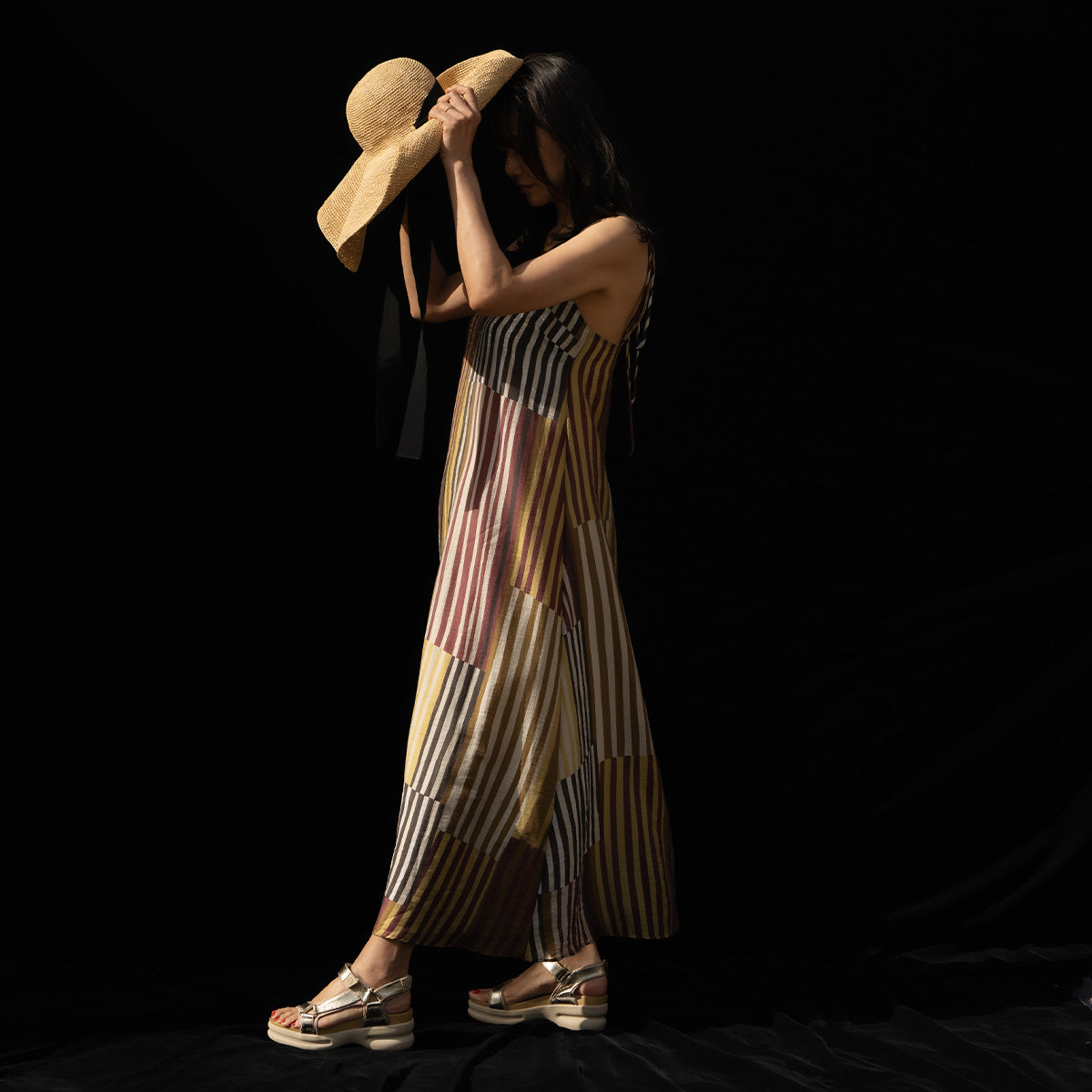 PRE ORDER CONCRETE-51213-GOLD/SESAM