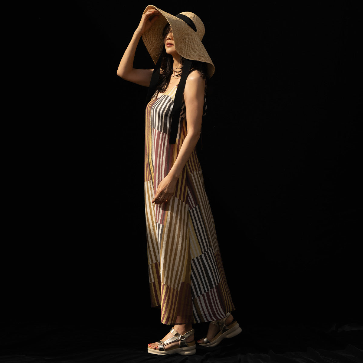 PRE ORDER CONCRETE-51213-GOLD/SESAM