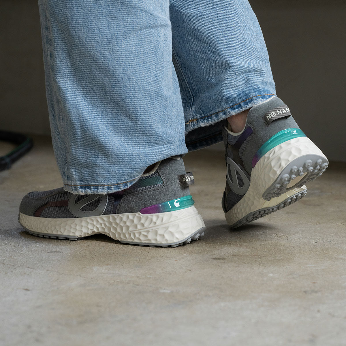 CARTER/2-52586W-GREY