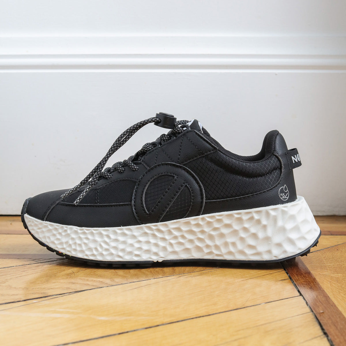 CARTER-52511W-BLACK – NO NAME