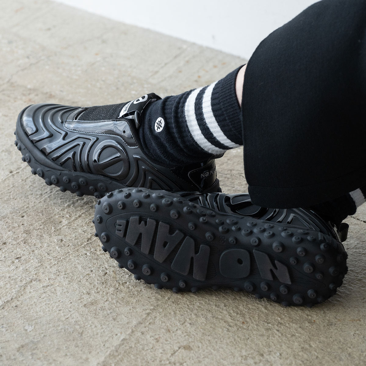 ONDA-52816W-BLACK – NO NAME