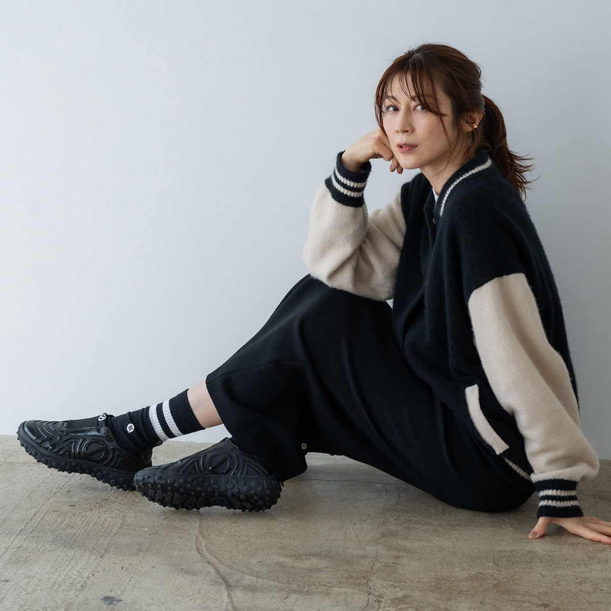 ONDA-52816W-BLACK – NO NAME