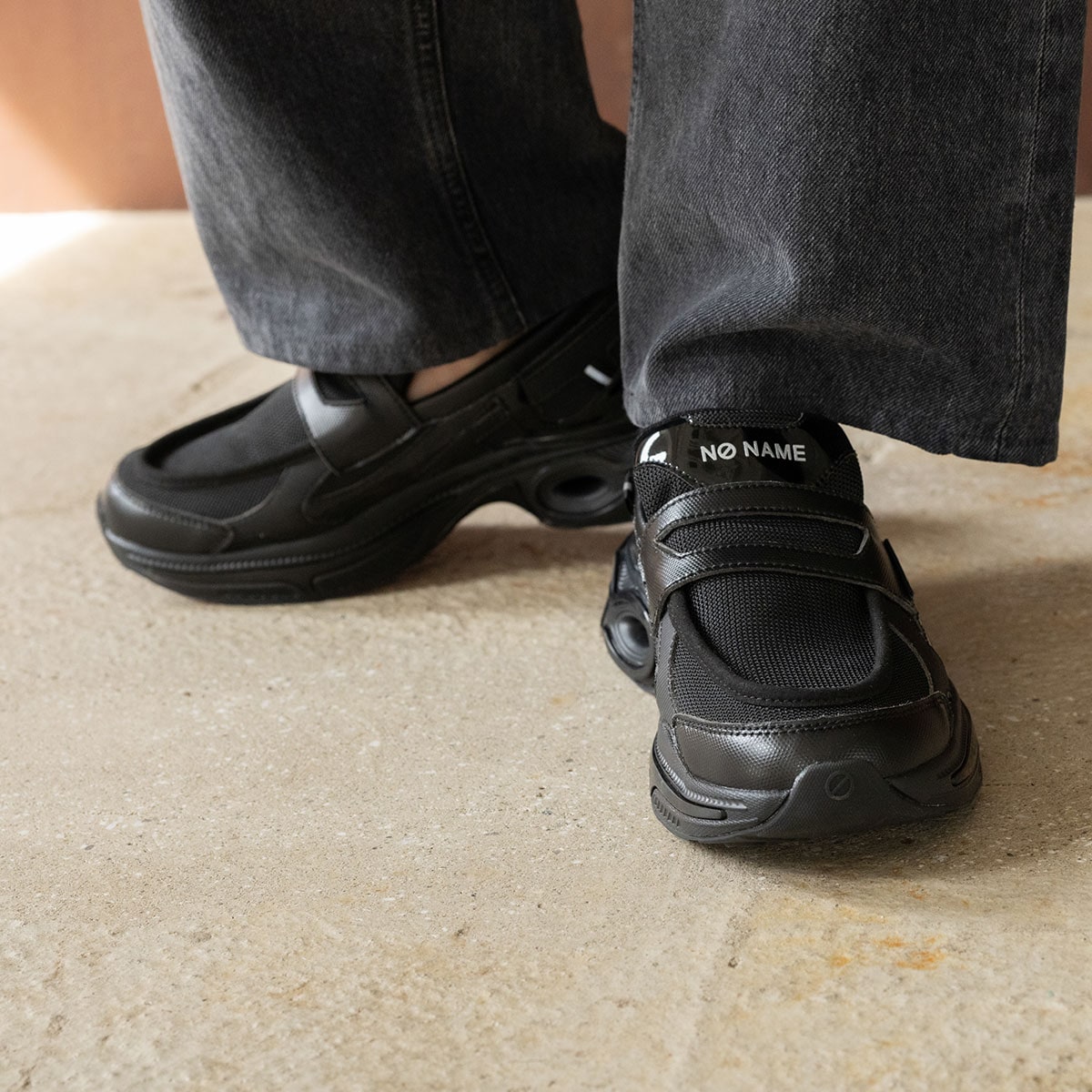 WILLO-52228W-BLACK
