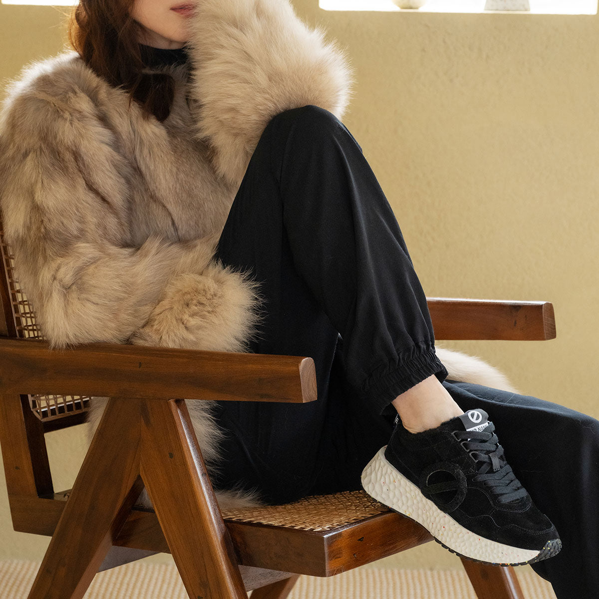 CARTER-52193-BLACK
