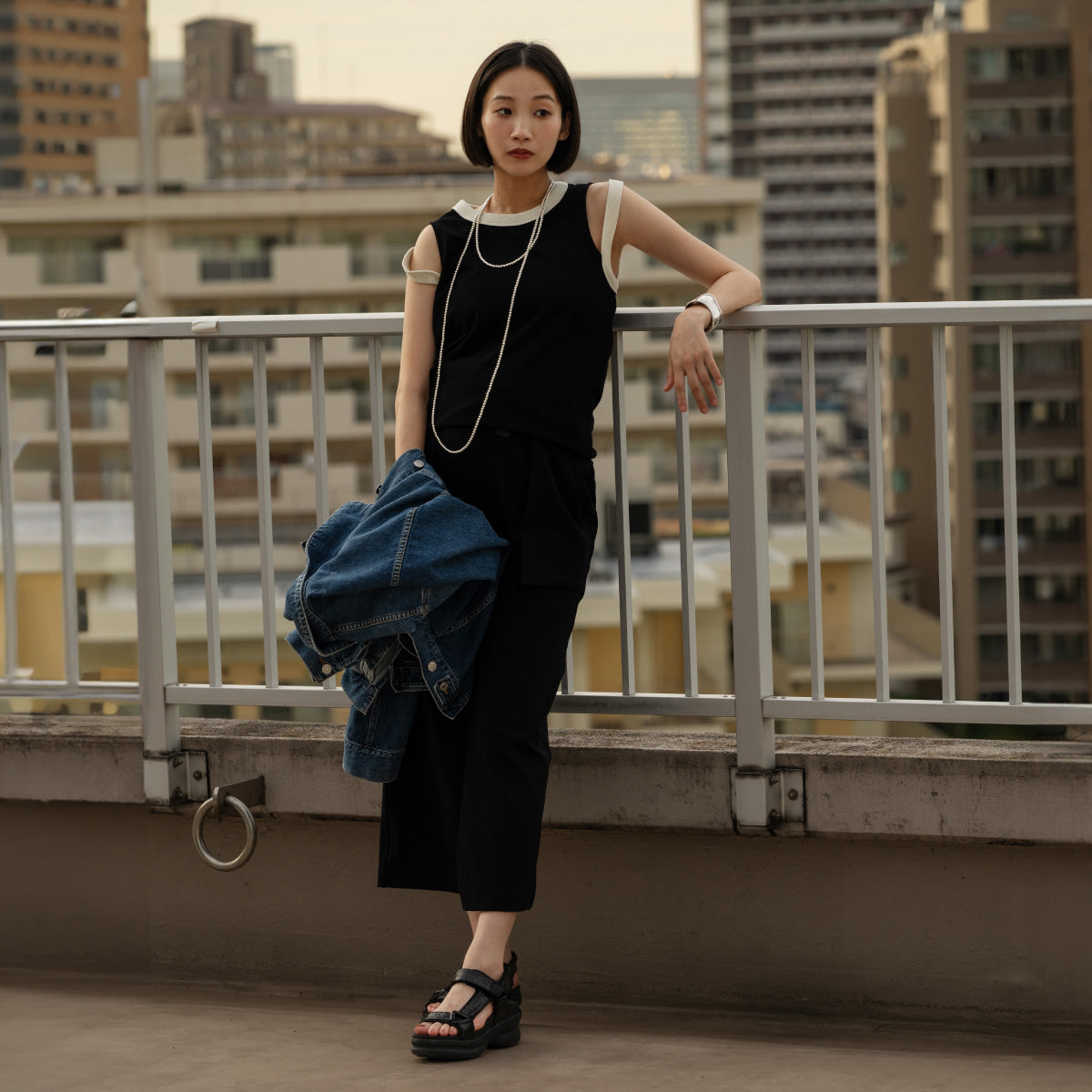 CONCRETE-61216-BLACK