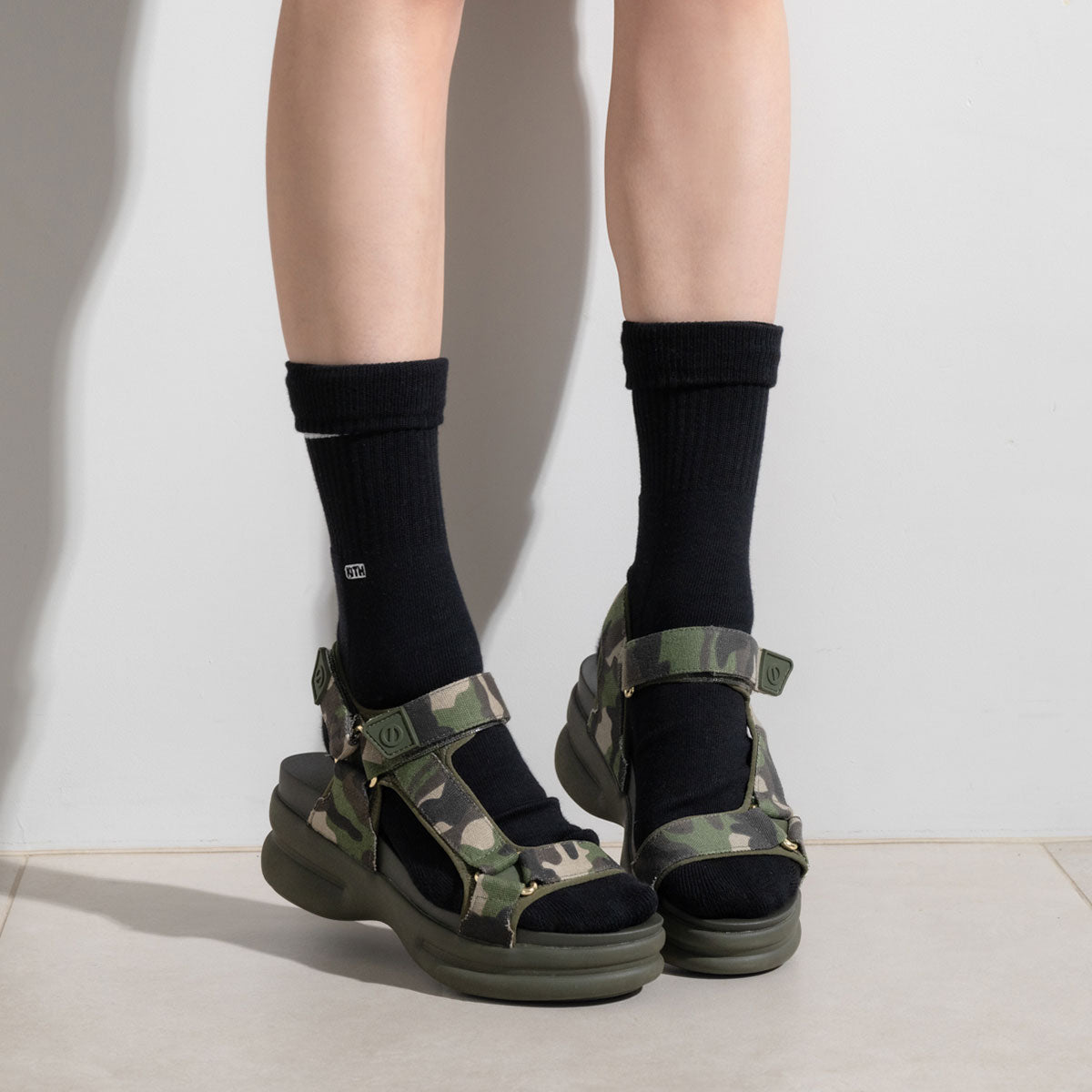 CONCRETE-41231-KAKI/KAKI