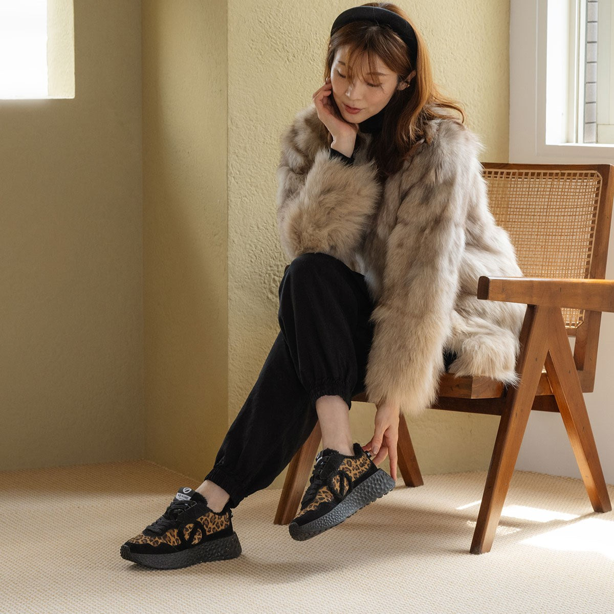 CARTER-42181/J-BLACK – NO NAME